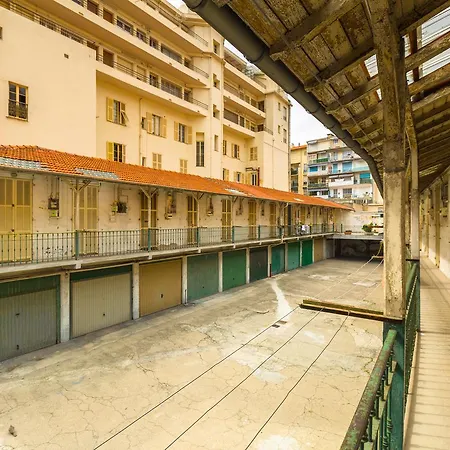Apartmán Amazing 1 Bedroom Loft In Centre Seafront