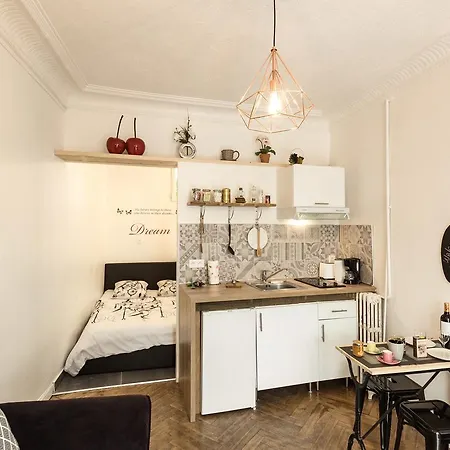 Appartement Amazing 1 Bedroom Loft In Centre Seafront